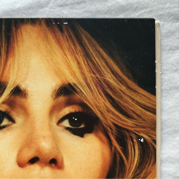 SIGNED Suki Waterhouse I Can’t Let Go CD - Picture 3 of 12